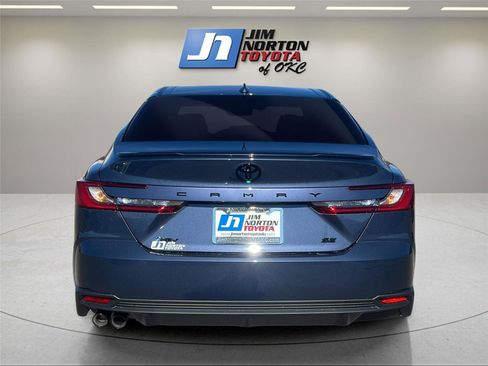 New 2026 Toyota Camry SE image 6