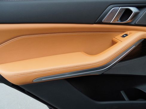 Used 2026 BMW X5 xDrive40i image 32