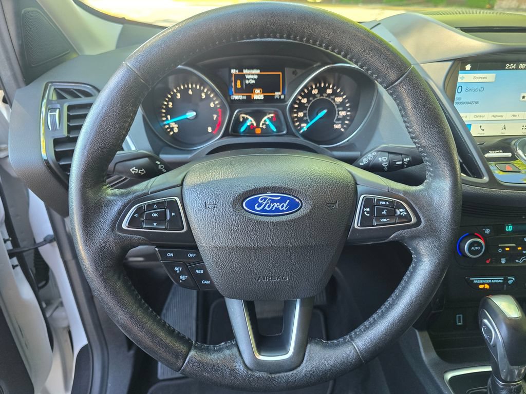 Used 2018 Ford Escape Titanium AWD/4WD image 26