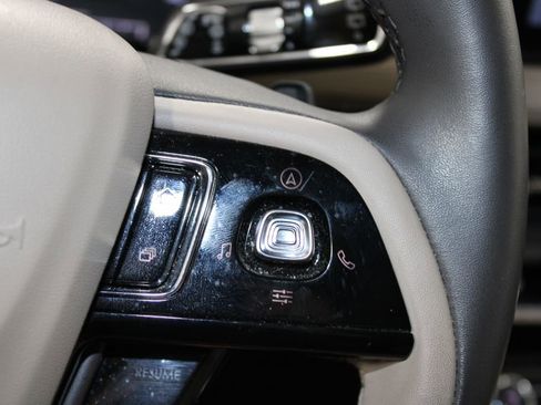 Used 2022 Lincoln Corsair AWD w/ Equipment Group 101A image 23