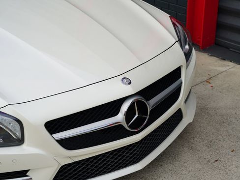 Used 2016 Mercedes-Benz SL 400 image 8