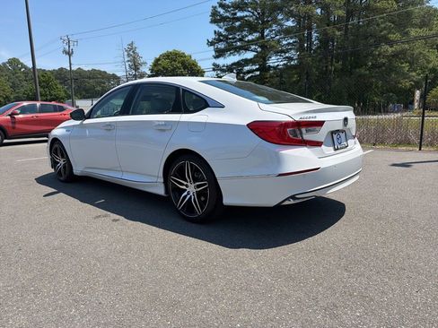 Used 2022 Honda Accord Touring image 10