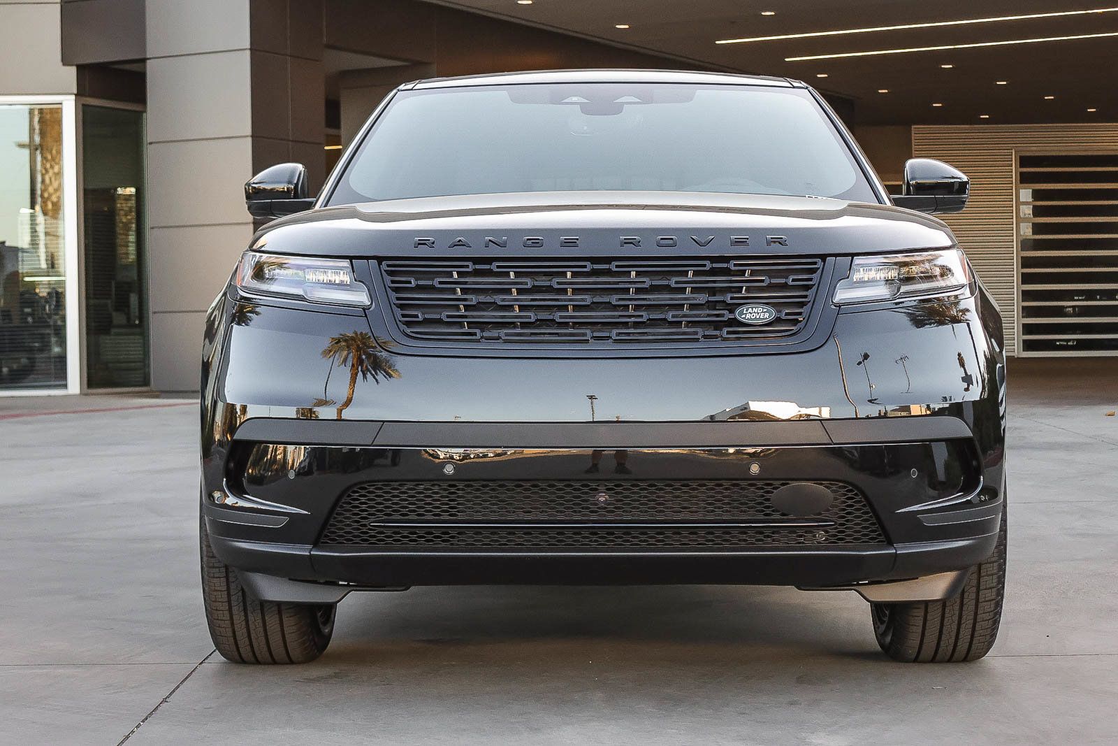 New 2026 Land Rover Range Rover Velar S AWD/4WD image 2
