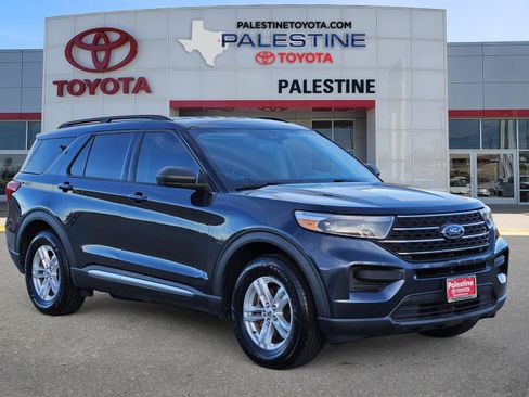 Used 2022 Ford Explorer XLT w/ Class IV Trailer Tow Package image 1