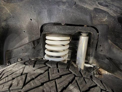 Used 2018 RAM 2500 Laramie w/ Sport Appearance Group image 9