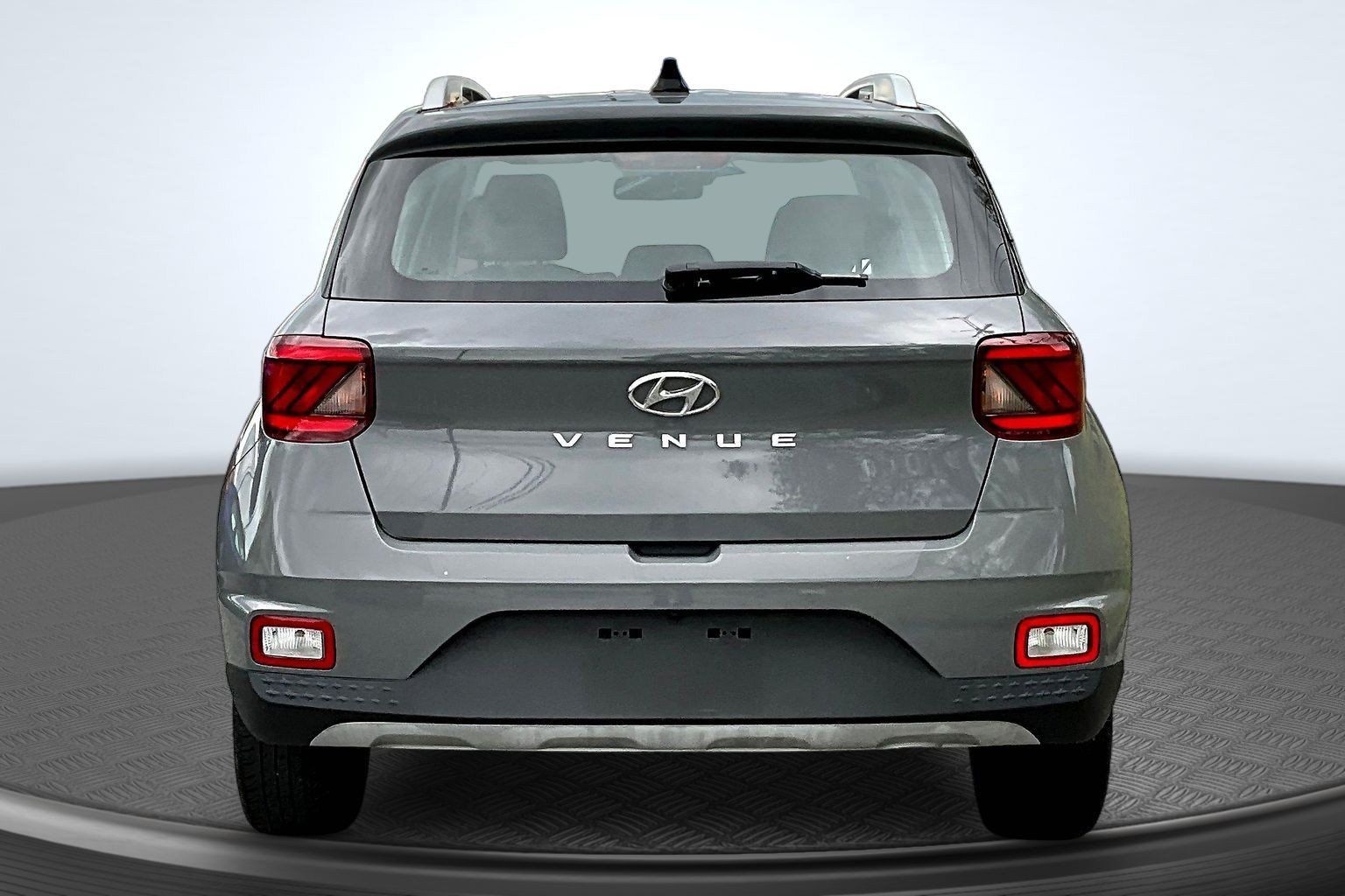 Used 2021 Hyundai Venue SEL w/ Cargo Package FWD image 5