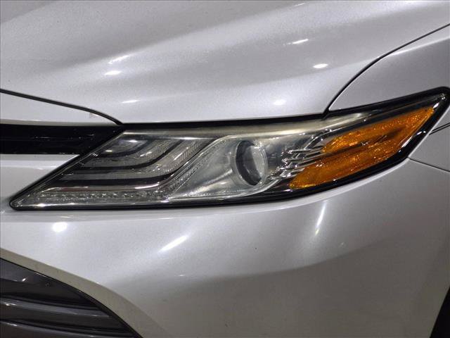 Used 2020 Toyota Camry XLE FWD image 6