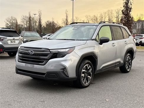 Certified 2025 Subaru Forester Premium image 7