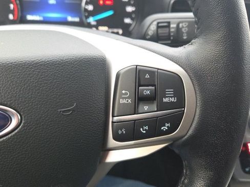 Used 2022 Ford Explorer XLT w/ Equipment Group 202A image 41