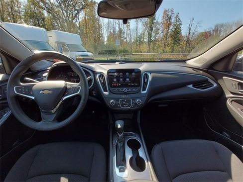 Used 2024 Chevrolet Malibu LS image 10