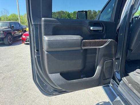 Used 2023 GMC Sierra 2500 Denali w/ Denali Ultimate Package AWD/4WD image 31