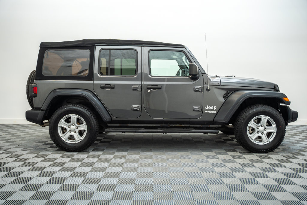 Used 2018 Jeep Wrangler Unlimited Sport S AWD/4WD image 4