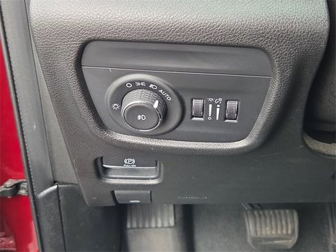 Used 2021 Jeep Grand Cherokee L Limited image 23