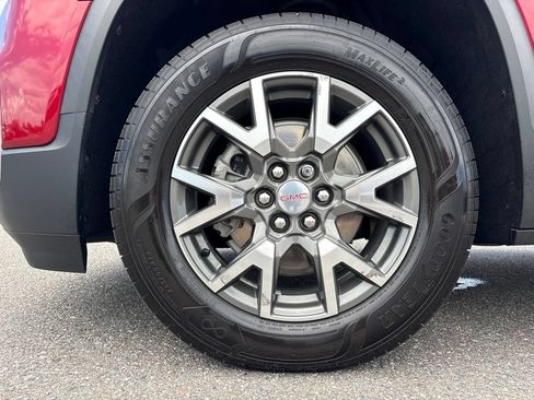 Used 2021 GMC Acadia SLE FWD image 9