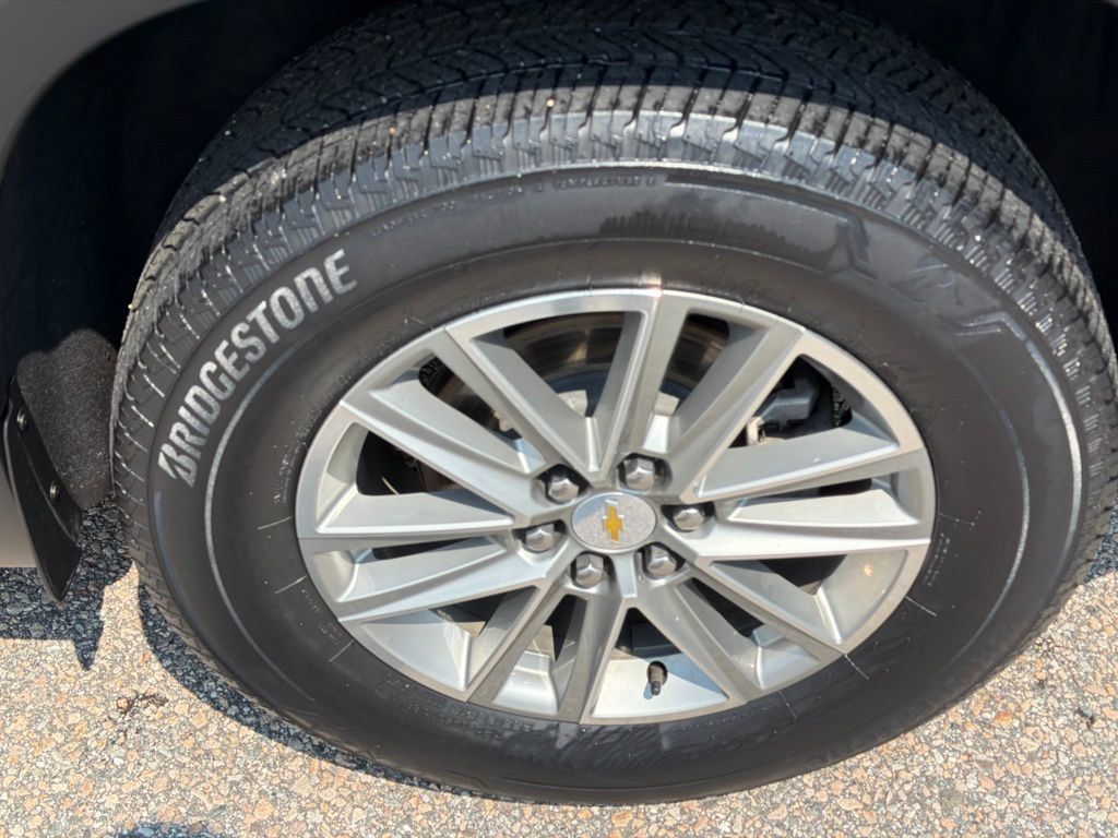 Certified 2023 Chevrolet Traverse LT AWD/4WD image 11