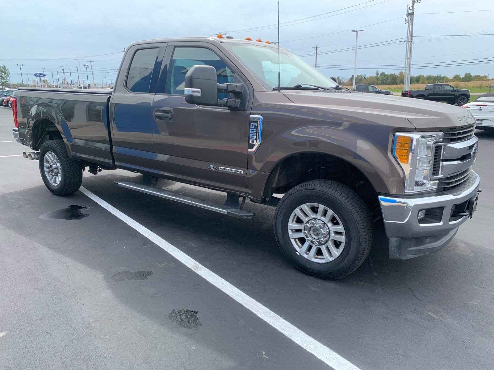 Used 2017 Ford F250 XLT w/ XLT Value Package AWD/4WD image 3