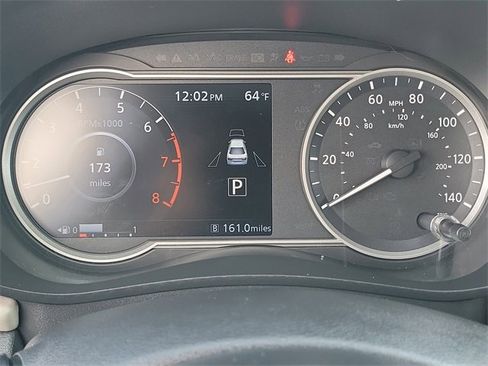 Used 2020 Nissan Versa SV image 10