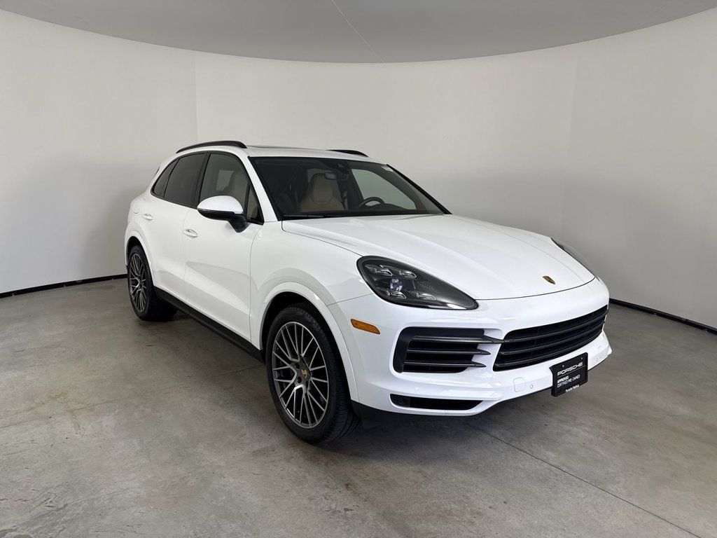 Certified 2023 Porsche Cayenne S Platinum w/ Premium Package Plus AWD/4WD image 9