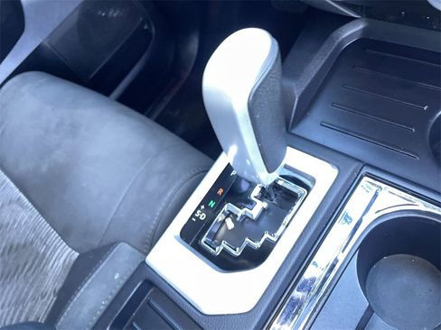 Used 2014 Toyota Tundra SR5 image 25