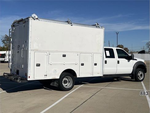 Used 2011 Ford F450 XL w/ Heavy Service Suspension Pkg image 2