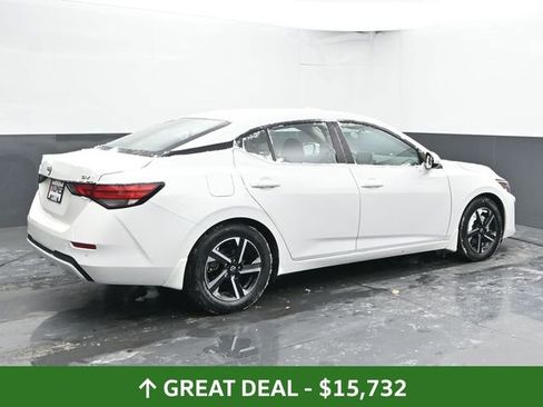 Used 2024 Nissan Sentra SV w/ Trunk Package image 12