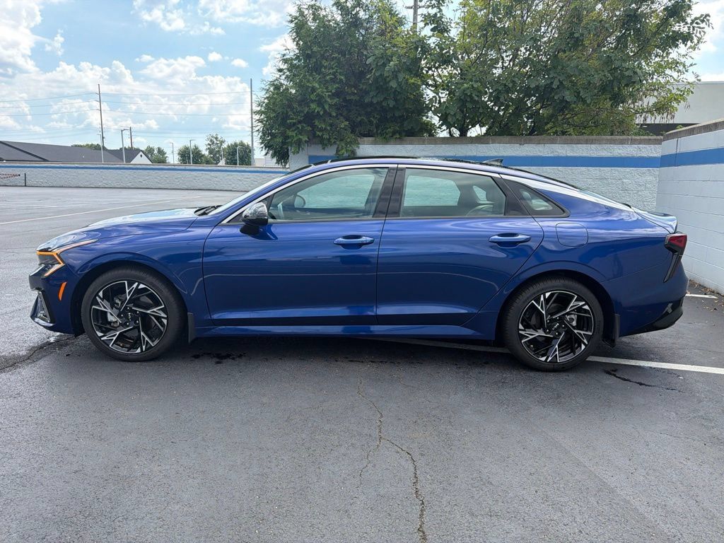 Used 2025 Kia K5 GT-Line w/ GT-Line Premium Package FWD image 2
