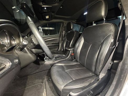 Used 2014 Chrysler 200 Limited w/ Sun/Sound Group image 9