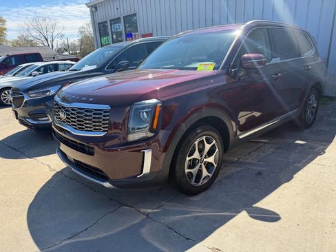 Used 2021 Kia Telluride EX image 2