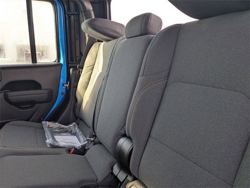 New 2026 Jeep Gladiator Sport image 26