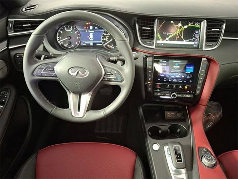 New 2025 INFINITI QX50 Sport image 9
