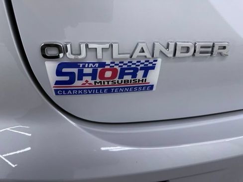 Used 2025 Mitsubishi Outlander SEL AWD/4WD image 10