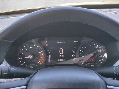 Used 2024 Jeep Compass Latitude image 11