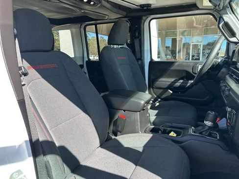 Certified 2025 Jeep Wrangler Unlimited Rubicon image 42