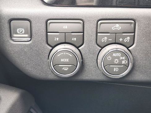 New 2026 Chevrolet Silverado 3500 LT w/ Convenience Package AWD/4WD image 17
