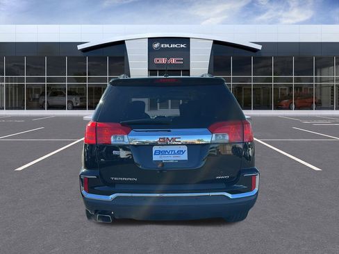 Used 2017 GMC Terrain SLE w/ Technology Package image 4