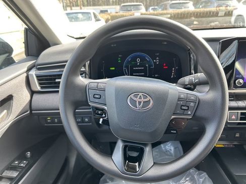 New 2026 Toyota Camry LE image 13