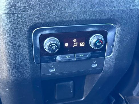 Used 2021 Chevrolet Tahoe LT image 21