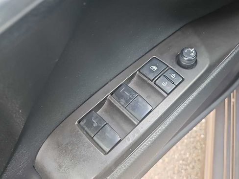 Used 2023 Toyota Camry SE FWD image 15