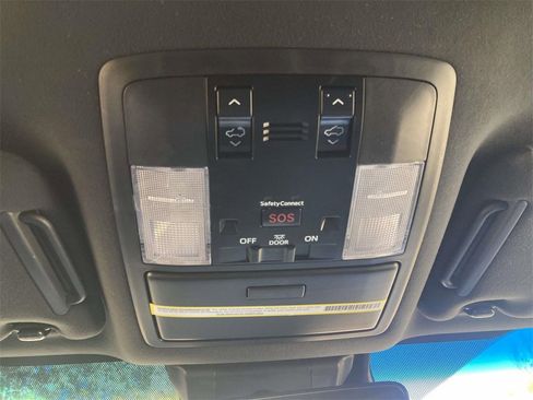 Used 2020 Lexus GX 460 Premium image 18