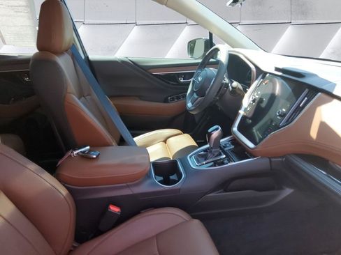 Used 2025 Subaru Outback Touring w/ Popular Package #2 AWD/4WD image 13