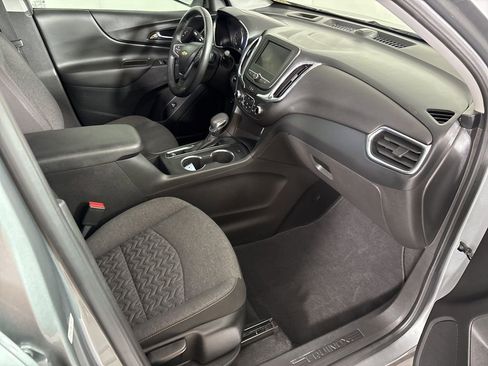 Used 2023 Chevrolet Equinox LT image 18