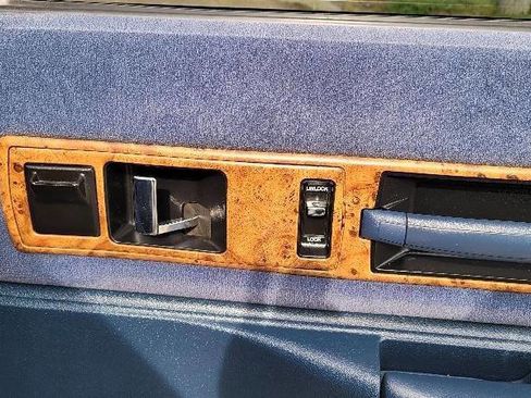 Used 1993 Chevrolet Caprice Classic LS image 20