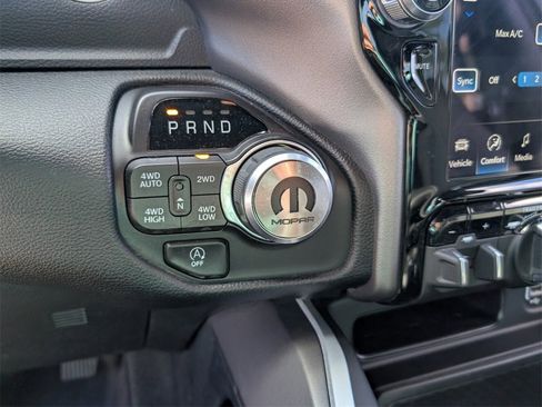 Certified 2022 RAM 1500 Big Horn image 25