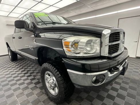 Used 2006 Dodge Ram 2500 Truck SLT image 3
