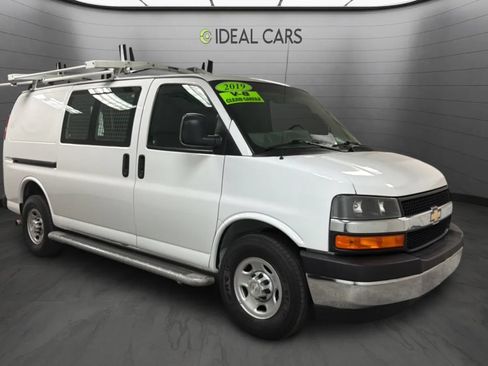 Used 2019 Chevrolet Express 2500 w/ Driver Convenience Package RWD image 3