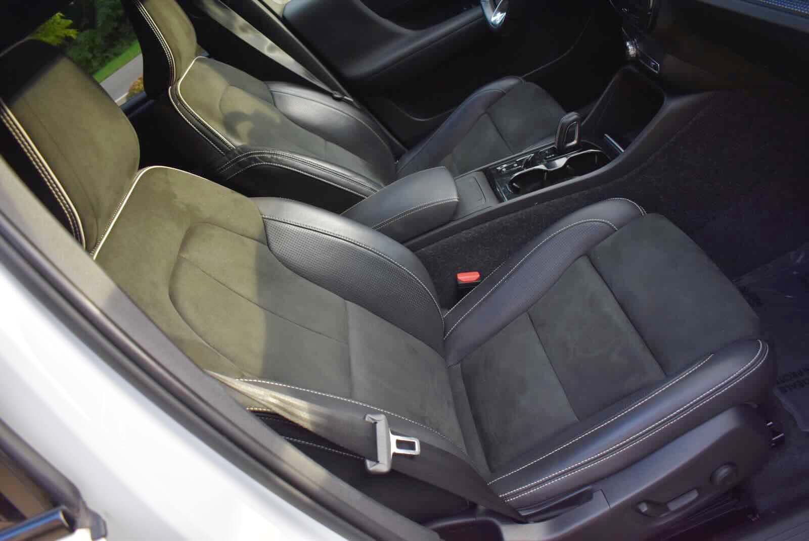 Used 2019 Volvo XC40 T5 R-Design AWD/4WD image 40