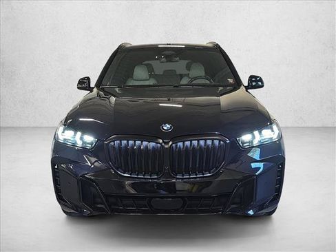 Used 2024 BMW X5 xDrive40i w/ M Sport Package AWD/4WD image 2