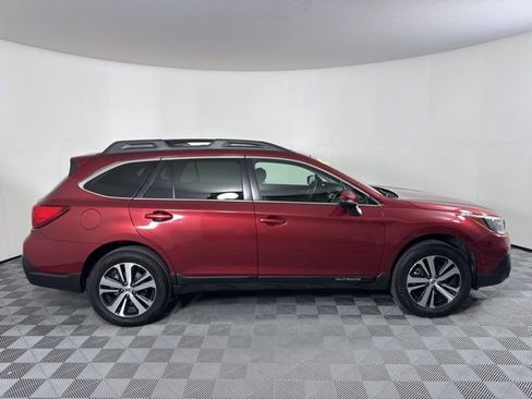 Used 2019 Subaru Outback 2.5i Limited image 2
