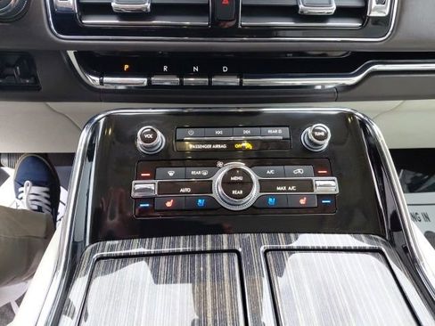 Used 2023 Lincoln Navigator L Black Label image 21