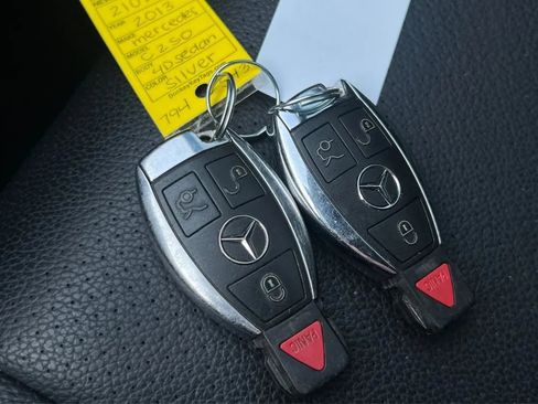 Used 2013 Mercedes-Benz C 250 Sedan image 21
